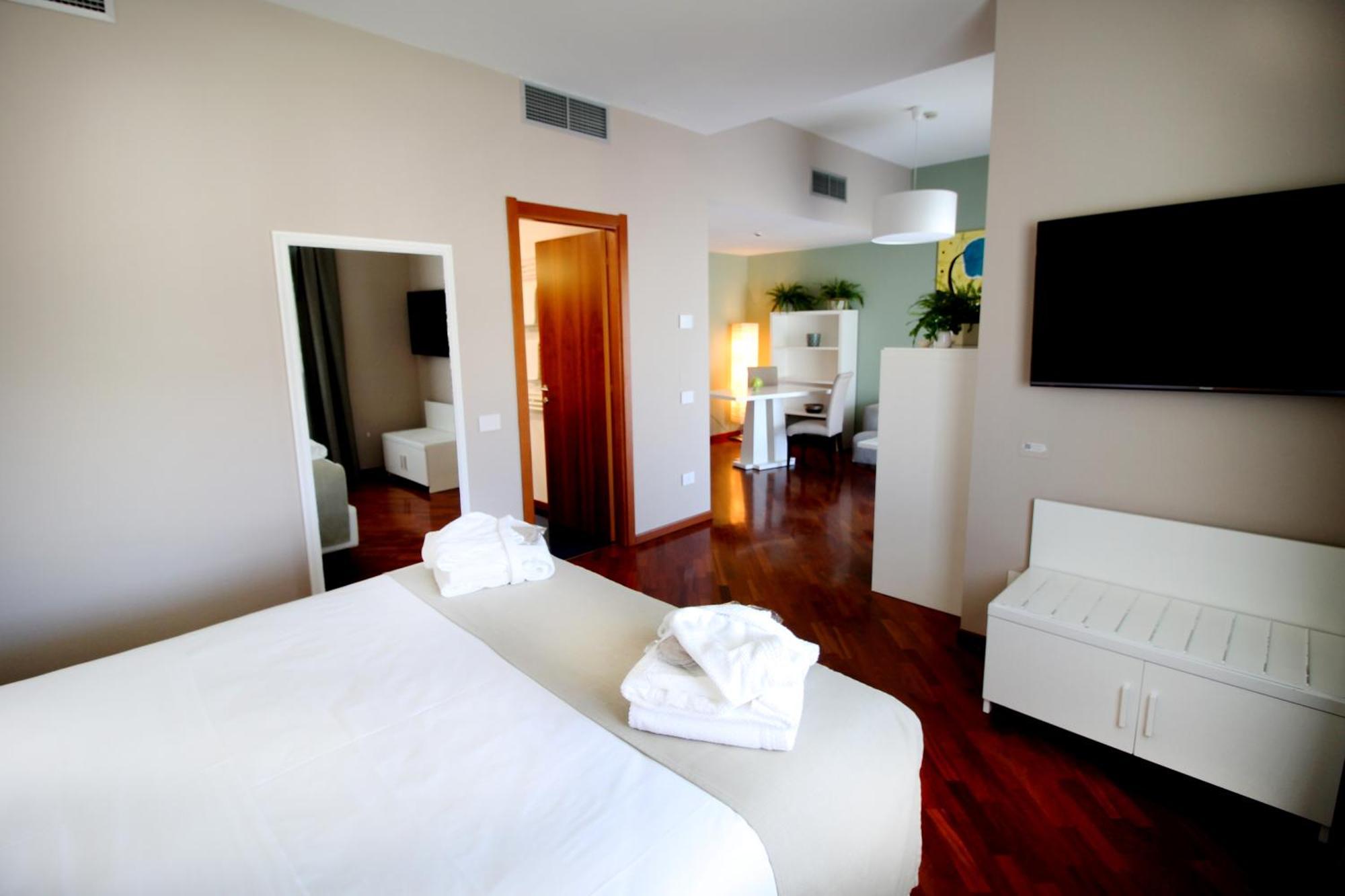 Hotel Regiohotel Manfredi 4*